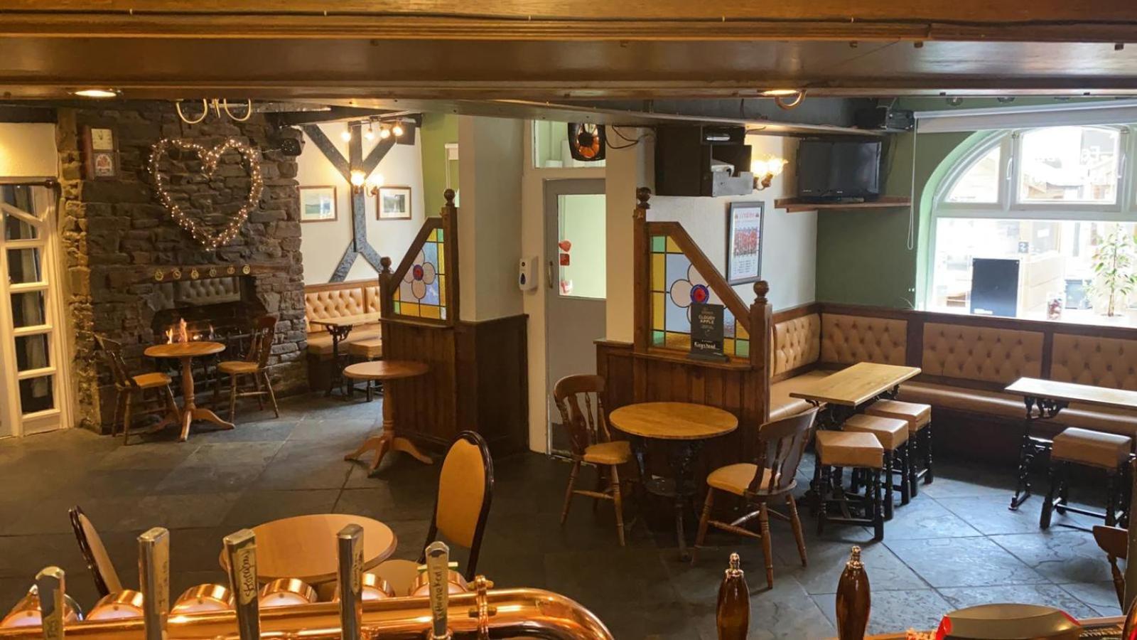 The Kings Head Hotel Abergavenny Exterior photo